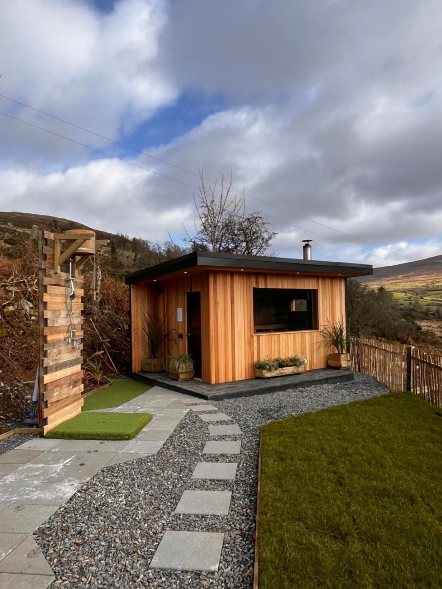 Rostrevor Mountain Lodge - Glamping Pods - Revive Sauna & Hot Tubs Dış mekan fotoğraf